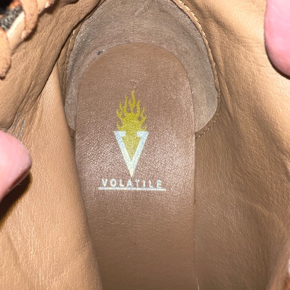 Like new SIZE 7 VOLATILE leopard print booties with slit down front. - Picture 4 of 7